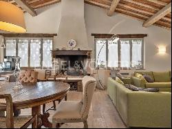 Exclusive farmhouse in Florentine Chianti