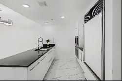 475 Brickell Ave, #4811, Miami, FL