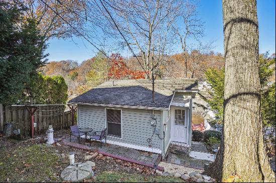 64 A West River Styx Road, Hopatcong, NJ 07843