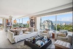 Large Condo with Views