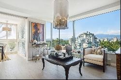 Large Condo with Views