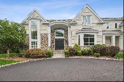 124 Essex Drive, Tenafly, NJ, 07670