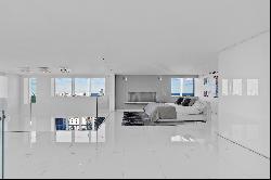 10 Venetian Way, #2504, Miami Beach, FL