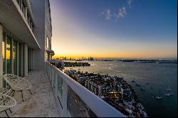 10 Venetian Way, #2504, Miami Beach, FL