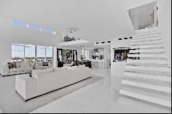 10 Venetian Way, #2504, Miami Beach, FL