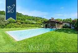 Charming estate surrounded by a breathtaking context in the Franciacorta area