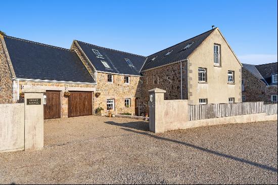 Detached Granite Home in St. Ouen