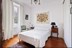 BIARRITZ, HEART OF TOWN, 150 SQM APARTMENT/HOUSE WITH PATIO