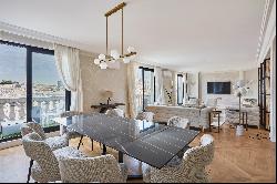 Paris 8th District - A magnificent 2-bed apartment