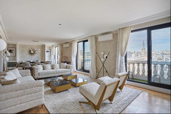 Paris 8th District - A magnificent 2-bed apartment