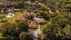 Exclusive Luxury 6-Bedroom Villa in Mata do Duque, Santo Estêvão