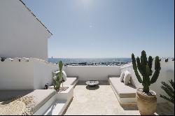 Exclusive luxury penthouse with panoramic terrace and unparalleled views of the Mediterra