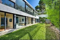 Sole agent, Marseille 8th, Contemporary Villa with swimming pool