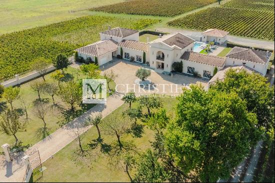 Impressive 6.5 ha estate - AOC Haut Médoc vineyard - Wine tourism