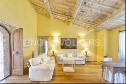 Exclusive historical complex in Val d'Orcia