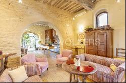 Exclusive historical complex in Val d'Orcia