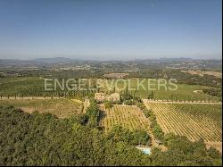 Exclusive historical complex in Val d'Orcia