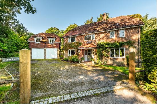 A well-presented family home, located within a convenient position to Haslemere Town.