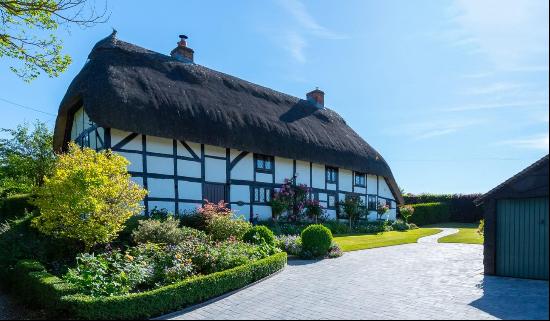 Period property in a quiet and scenic location