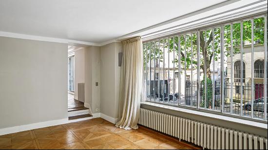 Apartment for sale in Paris, France