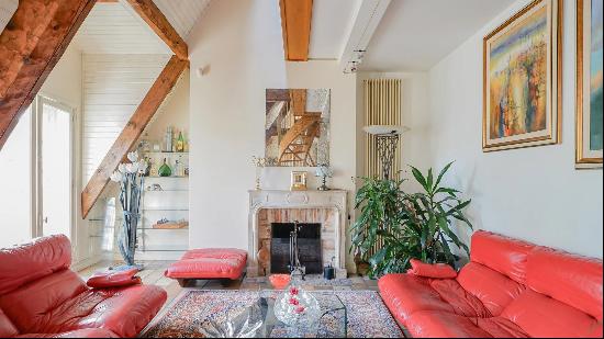 Apartment for sale in Paris, France