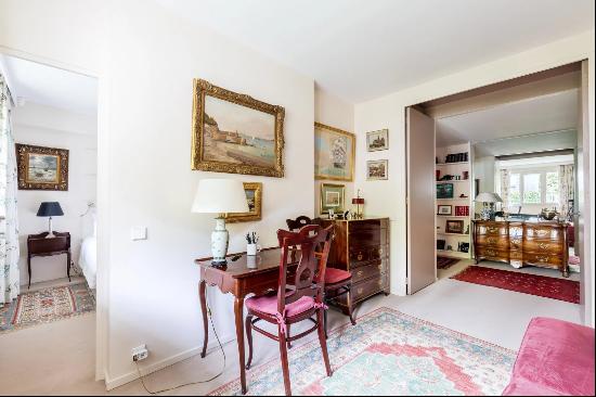 Apartment for sale in Paris, France