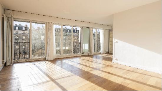 Apartment for sale in Paris, France