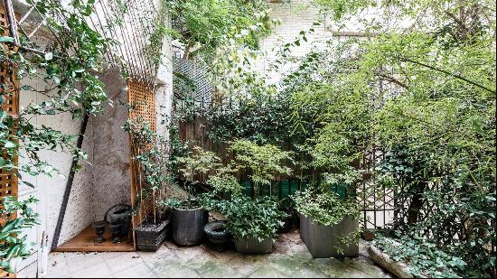 Apartment for sale in Paris, France