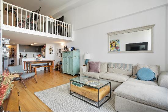 1 bed, 1 queen sized loft, room for a dedicated home office, & 2 bathrooms. Loft can be