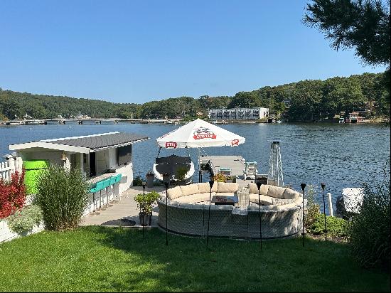 413C Lakeside Boulevard, Hopatcong, NJ 07843