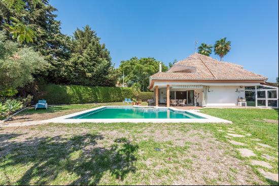 Family villa between San Pedro and Estepona