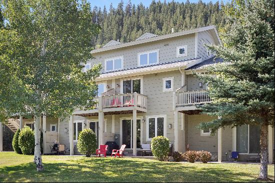 Stunning opportunity to live in EagleVail