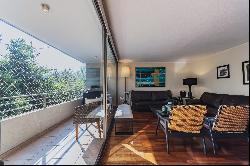 3 bedrooms apartment plus service room in Parque Bicentenario area.