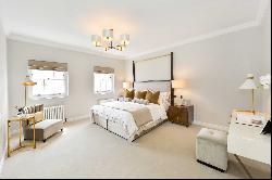 Exceptionally grand six bedroom townhouse in Notting Hill