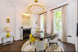 Exceptionally grand six bedroom townhouse in Notting Hill