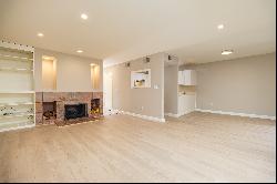 Move-In Ready Townhouse in Mill Valley