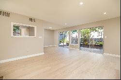 Move-In Ready Townhouse in Mill Valley