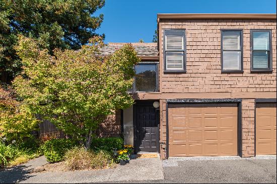 Move-In Ready Townhouse in Mill Valley