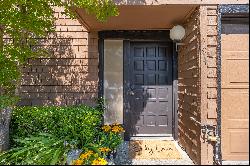 Move-In Ready Townhouse in Mill Valley