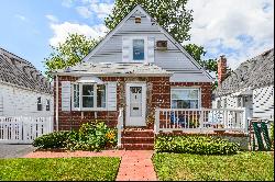 22 Mckee Street,Floral Park, NY, 11001