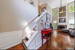 Lovely Home in Prime Alpharetta Location