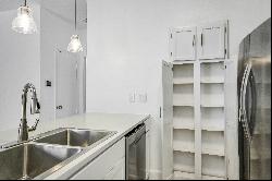 Renovated In Dry Creek - Central Austin Condo