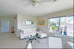 3541 NE Ocean Boulevard, #4, Jensen Beach, FL