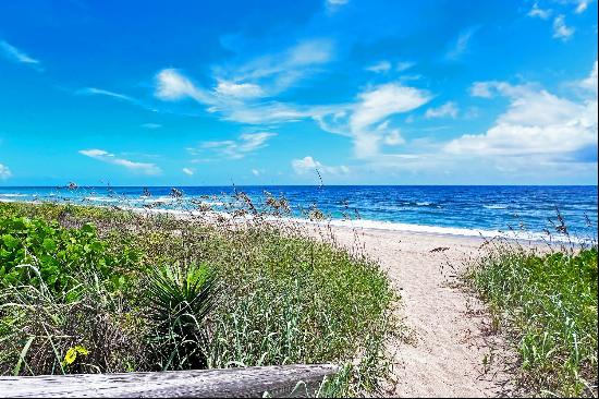 3541 NE Ocean Boulevard, #4, Jensen Beach, FL