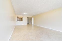 8855 Collins Ave, #6E, Surfside, FL