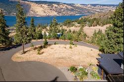 371 PONDEROSA PL Mosier, OR 97040