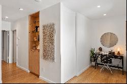 Renovated, Top Floor Castro Condo