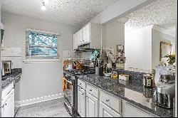 Wonderful Condo in Sought-after Glenridge Park