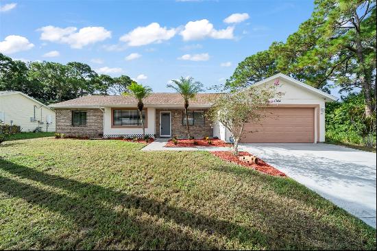 1344 Kayford Street NW, Palm Bay, FL