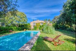 Impressive luxury country house in Banyoles